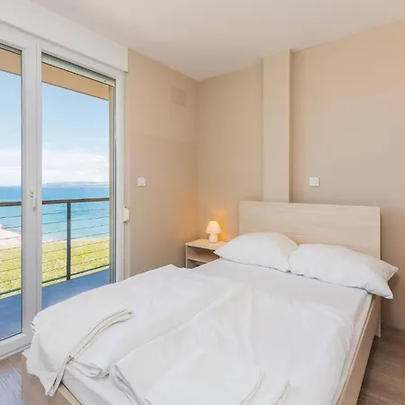 Lovely Apartment In Povljana Povljana